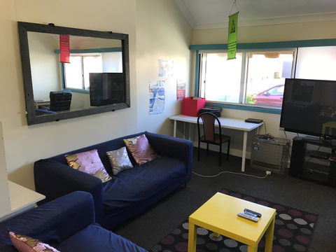 Wander Inn Bunbury - Gold Coast 4U 3