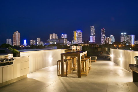 Wanderlust On Water - Accommodation Gold Coast 0