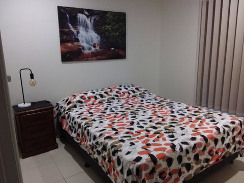 Waratah And Wattle Apartments - Accommodation Gold Coast 3