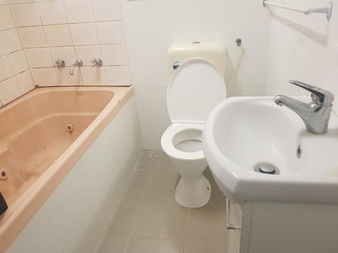 Warm Friendly Family Environment In Braybrook - Accommodation Gold Coast 1