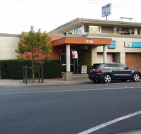 Warners Bay Hotel - Gold Coast 4U
