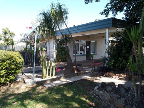 Warren Motor Inn - Accommodation Gold Coast 2