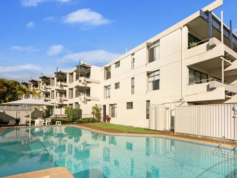 Warroo Apartments - Accommodation Gold Coast 2