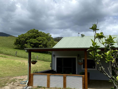Waterfall Unit Farm Stay - Accommodation Gold Coast 1