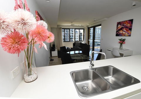 WATERFRONT DARWIN TROPICAL DELIGHT - Accommodation Gold Coast 0