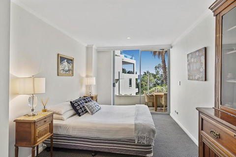 Waterfront Resort Living With Space For The Family - Gold Coast 4U 1