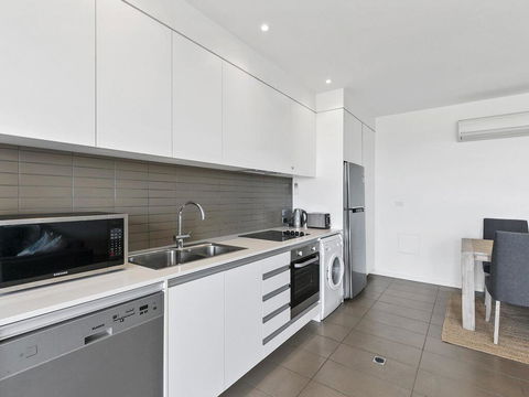 WATERFRONT SEVEN - In The Heart Of Lorne - Accommodation Gold Coast 1