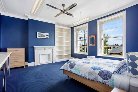 Plummers Mill - Central Townhouse - Accommodation Gold Coast 0