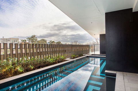 Complete Host 50 Claremont St Apartments - Gold Coast 4U 0