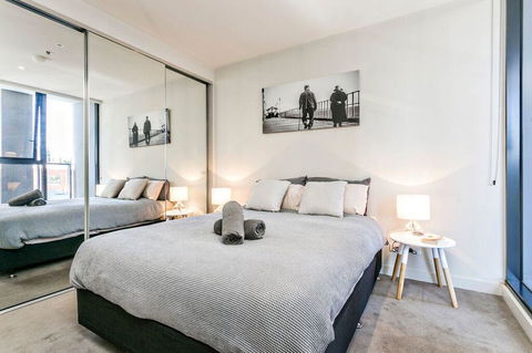 Complete Host 50 Claremont St Apartments - Gold Coast 4U 18