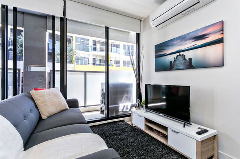 Complete Host 50 Claremont St Apartments - Gold Coast 4U 30