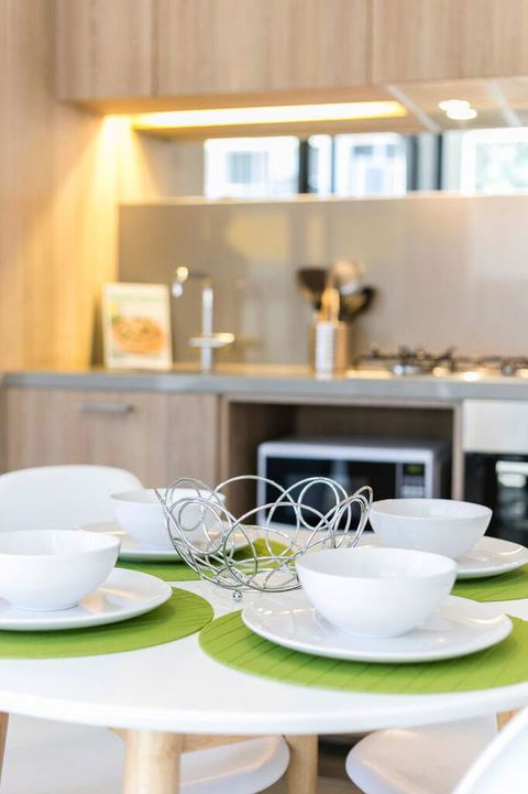 Complete Host 50 Claremont St Apartments - Gold Coast 4U 22