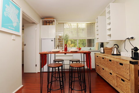 Colour Pop Fitzroy - 3 Bedroom Pet Friendly - Accommodation Gold Coast 3