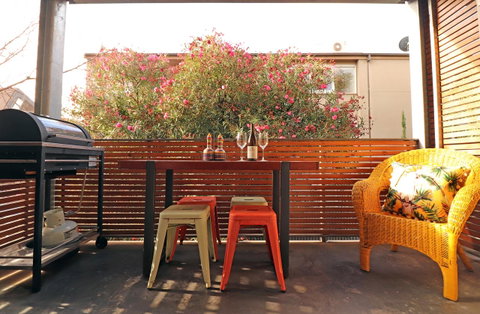 Colour Pop Fitzroy - 3 Bedroom Pet Friendly - Accommodation Gold Coast 8