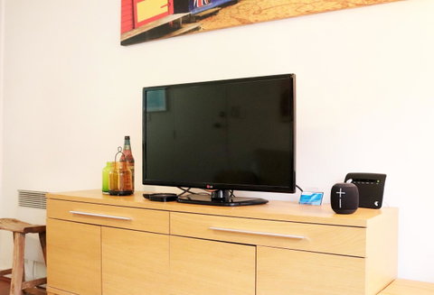 Colour Pop Fitzroy - 3 Bedroom Pet Friendly - Accommodation Gold Coast 26