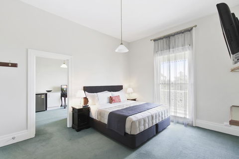 The Riversleigh - Accommodation Gold Coast 24