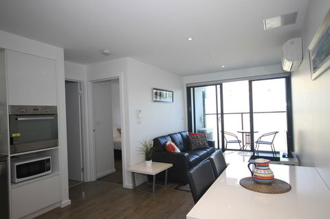 RNR Serviced Apartments North Melbourne - Accommodation Gold Coast 10