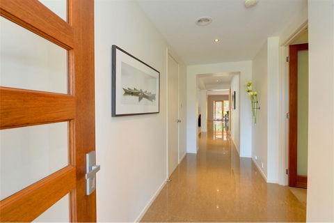 Newington Lakehouse - Gold Coast 4U 15