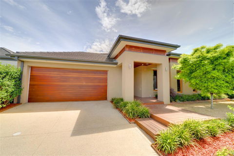 Newington Lakehouse - Gold Coast 4U 0