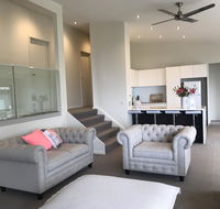 Lorne Sea View Terrace house - Gold Coast 4U