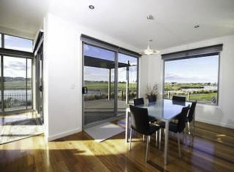19 Glen Eagles Close - Accommodation Gold Coast 1