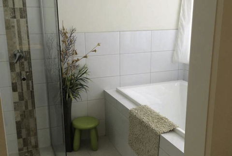 19 Glen Eagles Close - Accommodation Gold Coast 5