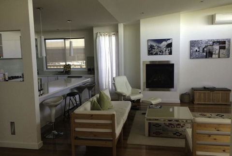 19 Glen Eagles Close - Accommodation Gold Coast 6