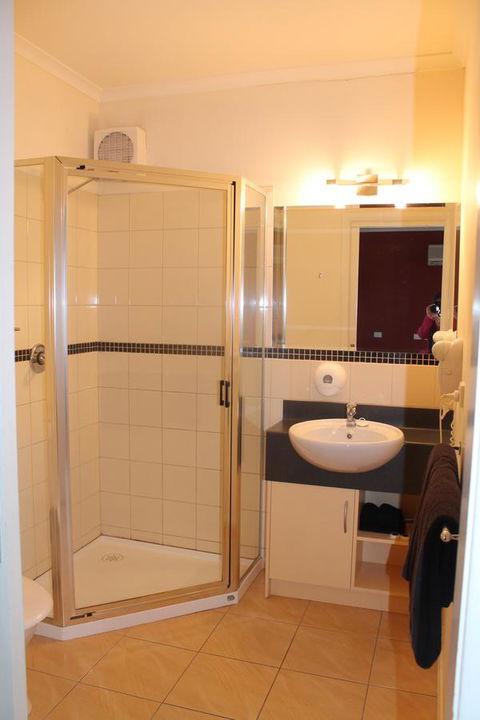 Rochester Motel - Gold Coast 4U 6