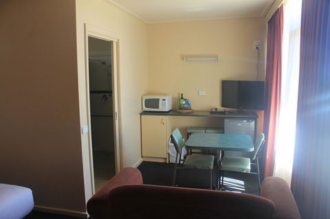 Rochester Motel - Gold Coast 4U 4