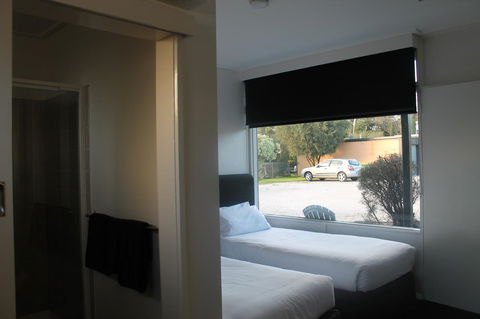Rochester Motel - Gold Coast 4U 7
