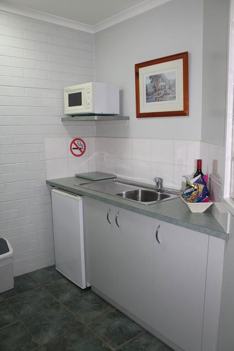 Rochester Motel - Gold Coast 4U 16