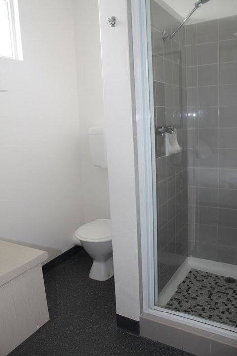 Rochester Motel - Gold Coast 4U 18