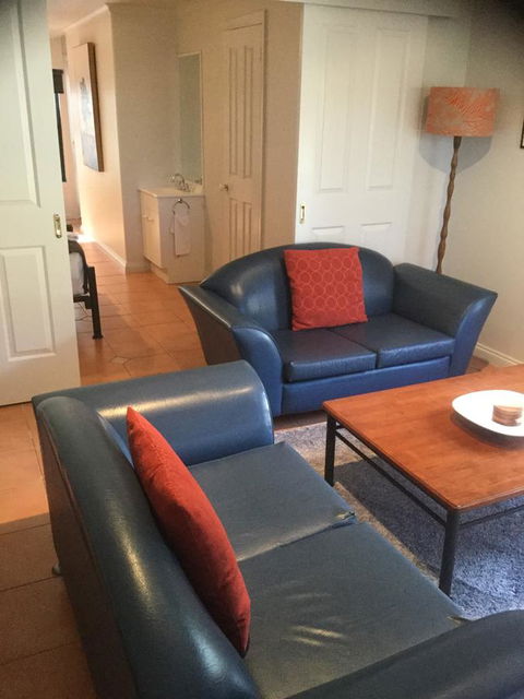At The Beach Apartments - Accommodation Gold Coast 12