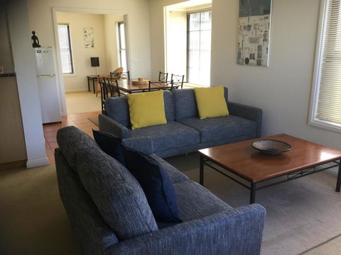At The Beach Apartments - Accommodation Gold Coast 5