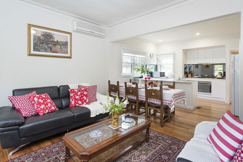 Hillside House - 1 Gold Coast 1