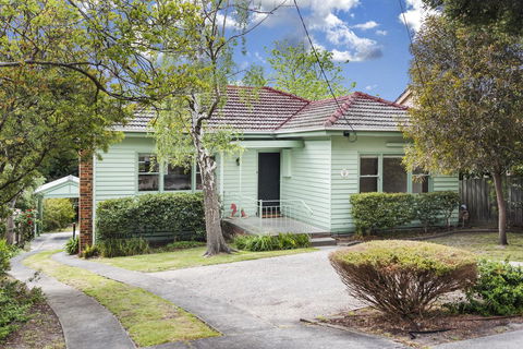 Hillside House - 1 Gold Coast 0