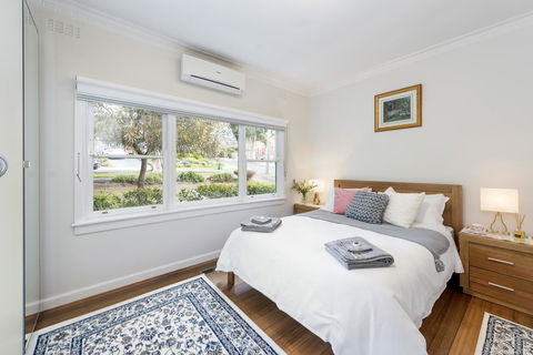 Hillside House - 1 Gold Coast 6