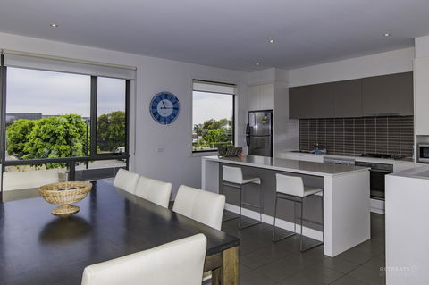1 Pebble Place - Gold Coast 4U 0