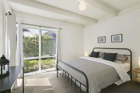 Mysa Anglesea Sleeps 7 WiFi SmartTV Cafes Shops - Gold Coast 4U 6