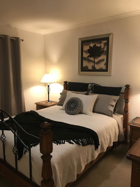 Black Lotus Townhouse - Gold Coast 4U 4