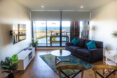 Waterfront Apt 234 Marinaquays - Accommodation Gold Coast 2