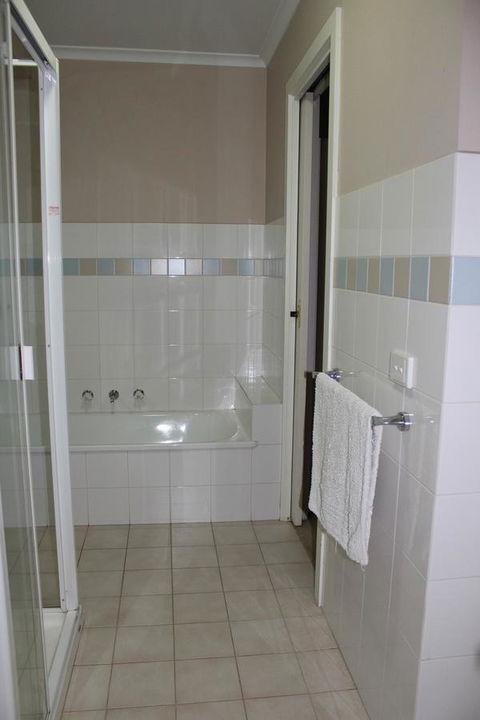 Australian Home Away @ Box Hill 2 Bedroom - Gold Coast 4U 11