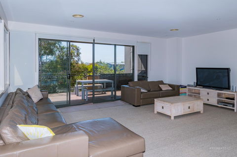 1 Sunset Place - Accommodation Gold Coast 3