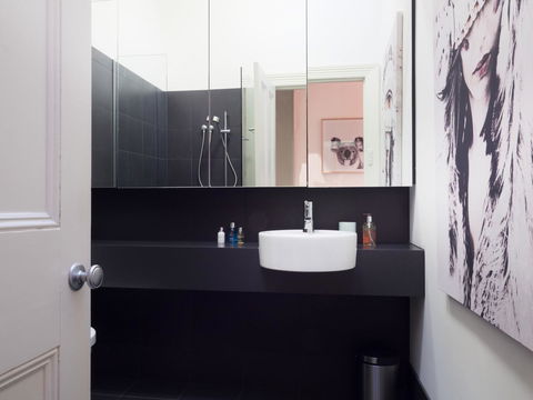 LittleStay Airlie - 2 Bedroom House - Gold Coast 4U 33