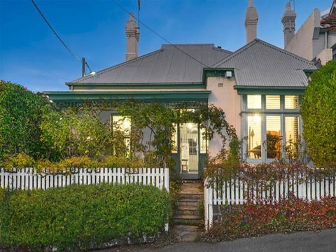 LittleStay Airlie - 2 Bedroom House - Gold Coast 4U 2
