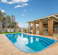 Hybiscus Waterfront Apartments - Gold Coast 4U
