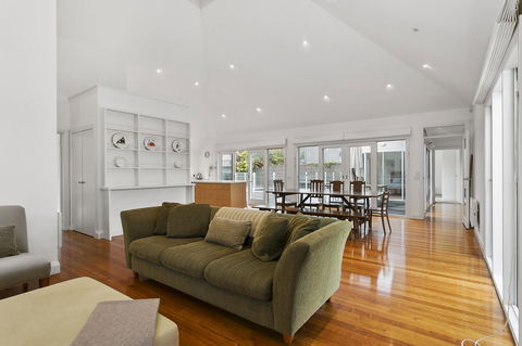 Perfect Blairgowrie Beach House - Accommodation Gold Coast 4
