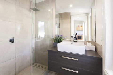 Montabella - Accommodation Gold Coast 3