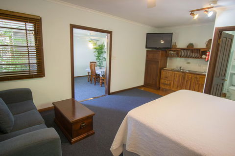 Debbie\'s Place - Accommodation Gold Coast 42