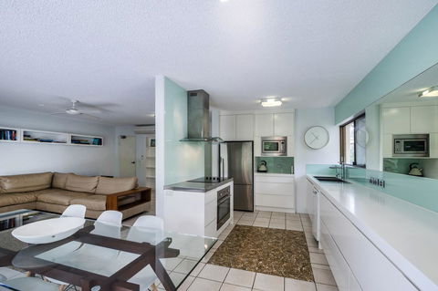 Sunseeker Holiday Apartments - Accommodation Gold Coast 38